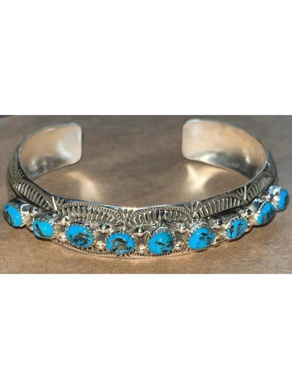 Navajo sterling silver traditional natural sleeping beauty turquoise bracelet